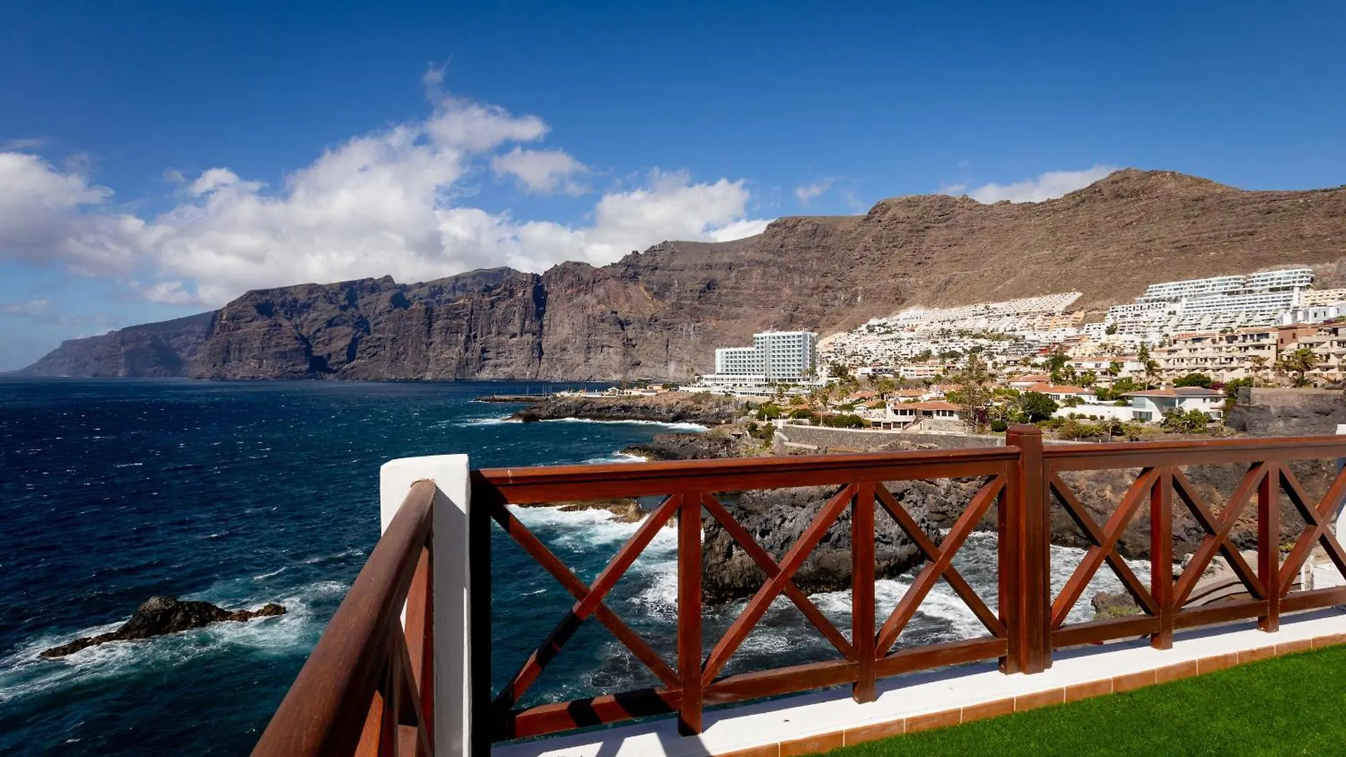 Acantilados De Los Gigantes Puerto de Santiago  0*, Puerto de Santiago (Tenerife)